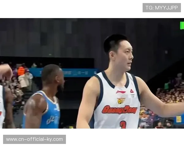 胡明轩状态持续低迷 广东后场需其尽快调整 胡明轩状态持续低迷 广东后场需其尽快调整